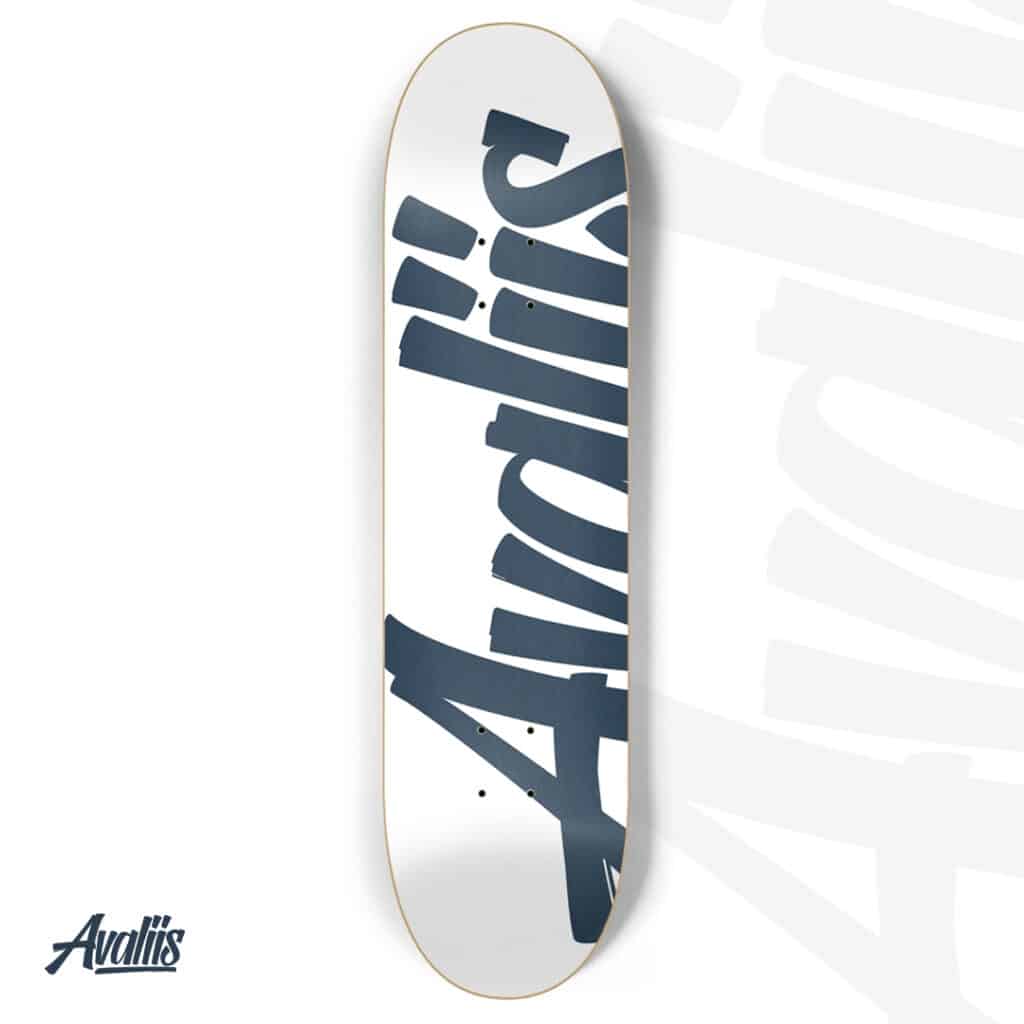 A skateboard with the word Avaliis on it.
